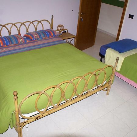 People Bed and Breakfast Castorano Esterno foto